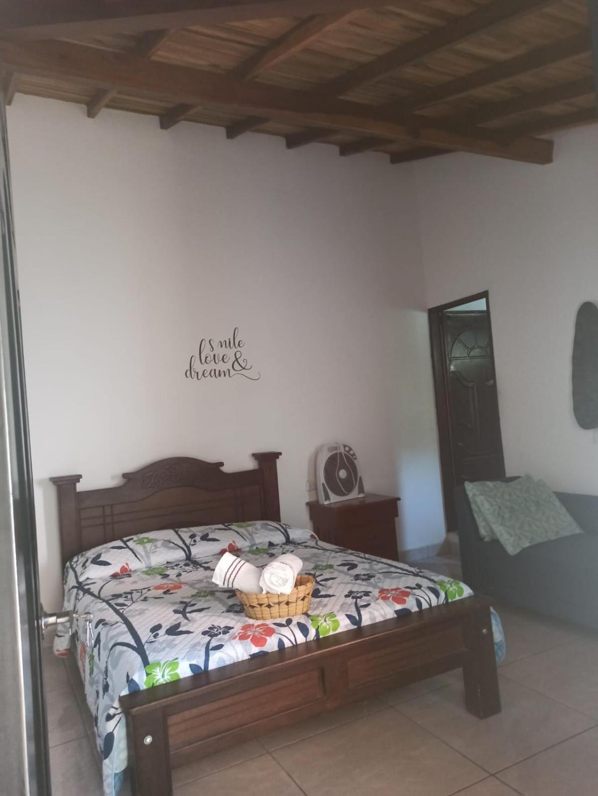Hostal Jose Navarro Guadalupe المظهر الخارجي الصورة